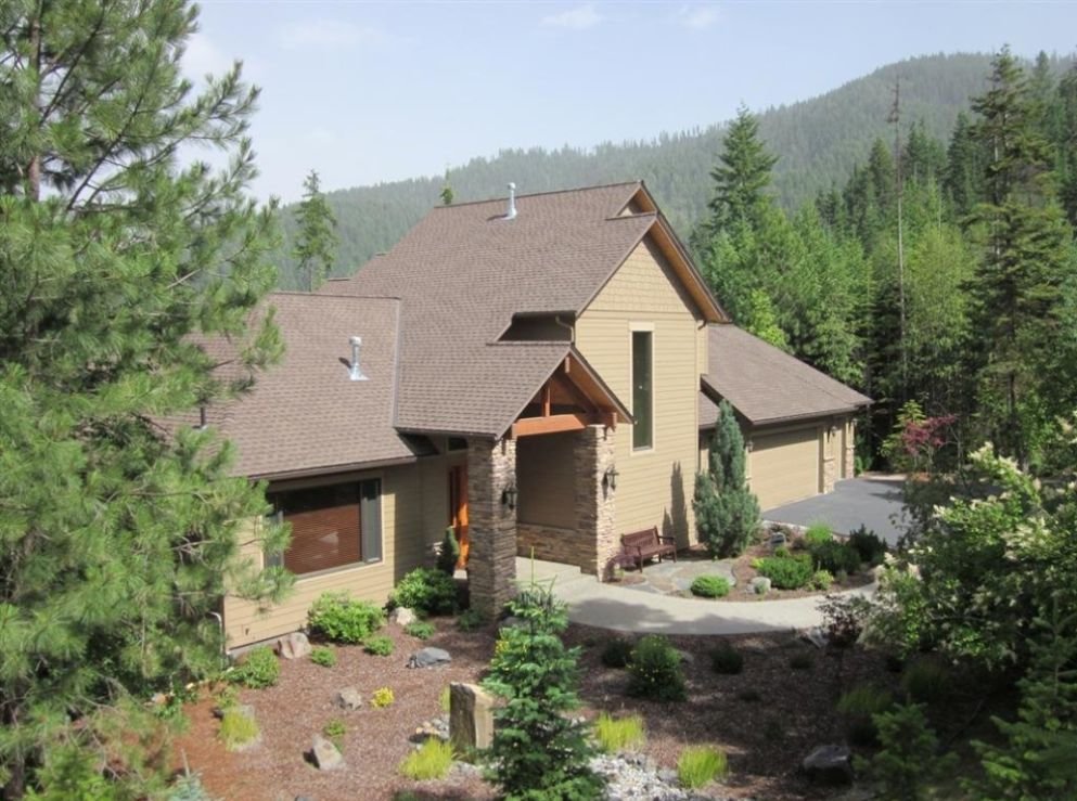 3385 E Lookout Drive